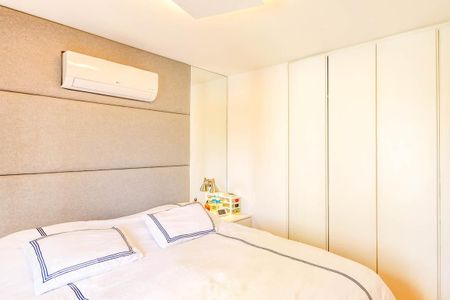 Apartamento à venda com 132m², 4 quartos e 2 vagasSuíte 1