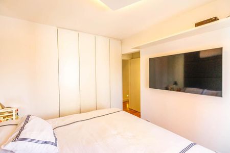 Apartamento à venda com 132m², 4 quartos e 2 vagasSuíte 1