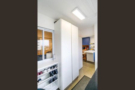 Apartamento à venda com 132m², 4 quartos e 2 vagasÁrea de Serviço