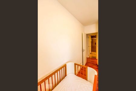 Apartamento à venda com 132m², 4 quartos e 2 vagasQuarto 2