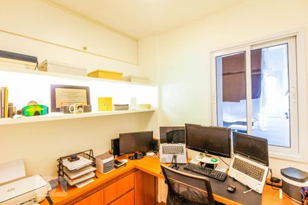 Apartamento à venda com 132m², 4 quartos e 2 vagasQuarto 1