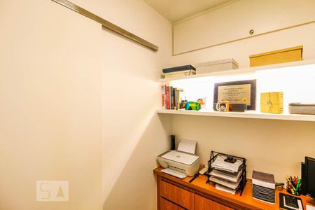 Apartamento à venda com 132m², 4 quartos e 2 vagasQuarto 1