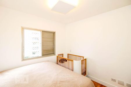 Apartamento à venda com 132m², 4 quartos e 2 vagasQuarto 2