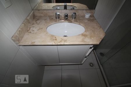 Apartamento à venda com 154m², 3 quartos e 2 vagasBanheiro 1 suite