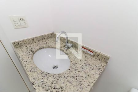 Apartamento para alugar com 80m², 2 quartos e 2 vagasBanheiro