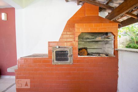 Casa de condomínio à venda com 1000m², 3 quartos e 2 vagas Casa de condomínio à venda com 1000m², 3 quartos e 2 vagasChurrasqueira