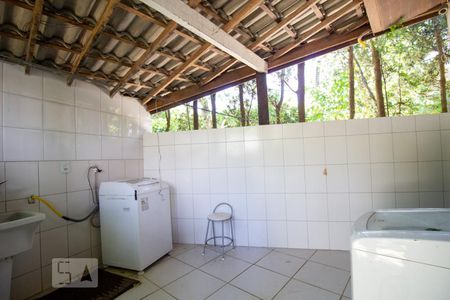 Casa de condomínio à venda com 1000m², 3 quartos e 2 vagas Casa de condomínio à venda com 1000m², 3 quartos e 2 vagasÁrea de ServiçoÁrea de Serviço