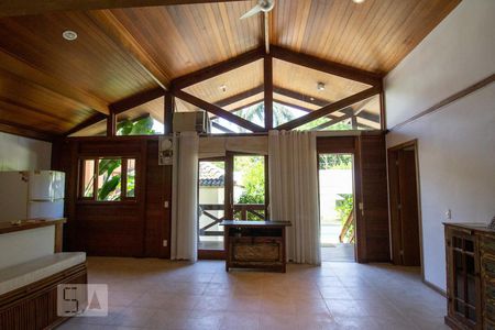 Sala de casa de condomínio à venda com 3 quartos, 1000m² em Vargem Grande, Rio de Janeiro