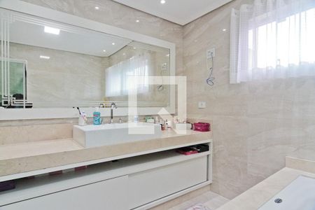 Casa à venda com 600m², 5 quartos e 4 vagasBanheiro da Suíte 3