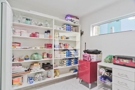 Casa à venda com 600m², 5 quartos e 4 vagasDespensa