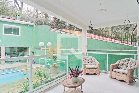 Casa à venda com 600m², 5 quartos e 4 vagasVaranda