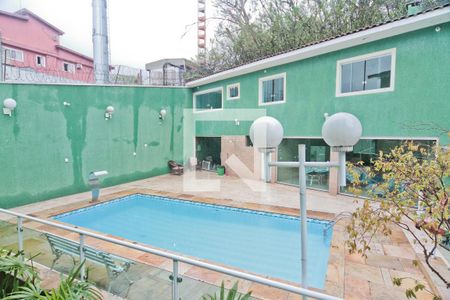 Casa à venda com 600m², 5 quartos e 4 vagasVista