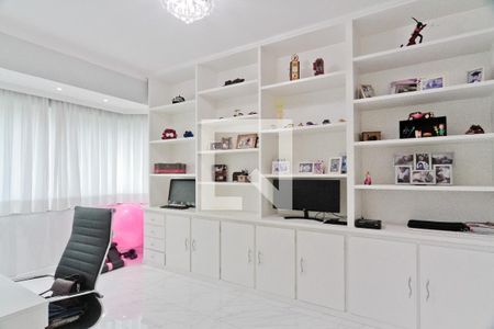 Casa à venda com 600m², 5 quartos e 4 vagasEscritório