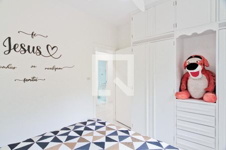 Casa à venda com 600m², 5 quartos e 4 vagasQuarto 1