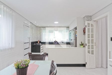 Casa à venda com 600m², 5 quartos e 4 vagasCozinha