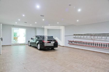 Casa à venda com 600m², 5 quartos e 4 vagasGaragem