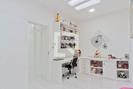 Casa à venda com 600m², 5 quartos e 4 vagasHall das suítes