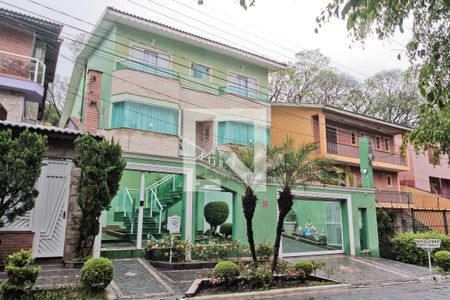 Casa à venda com 600m², 5 quartos e 4 vagasFachada