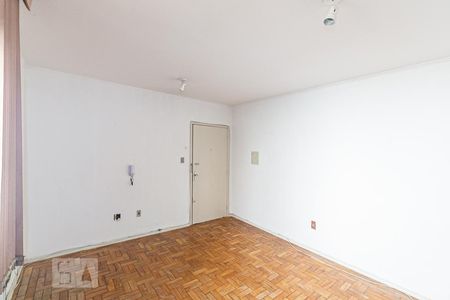 Sala/Quarto de kitnet/studio à venda com 1 quarto, 31m² em Centro Histórico, Porto Alegre