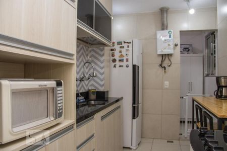 Apartamento à venda com 70m², 2 quartos e 1 vagaCozinha