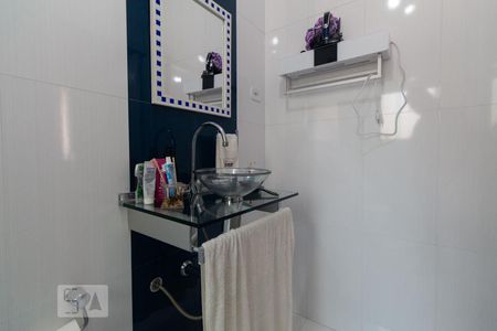 Casa à venda com 292m², 4 quartos e 3 vagasBanheiro do quarto 2