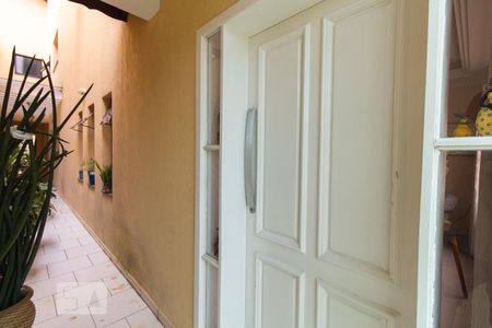 Casa à venda com 292m², 4 quartos e 3 vagasCorredor lateral