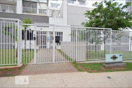 Apartamento para alugar com 38m², 1 quarto e 1 vagaFachada e portaria