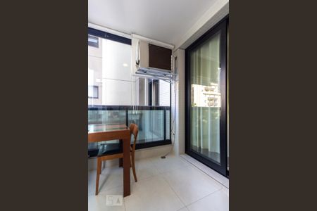 Studio para alugar com 39m², 1 quarto e 1 vaga Studio para alugar com 39m², 1 quarto e 1 vagaÁrea de serviço