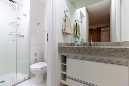 Studio para alugar com 39m², 1 quarto e 1 vaga Studio para alugar com 39m², 1 quarto e 1 vagaBanheiro