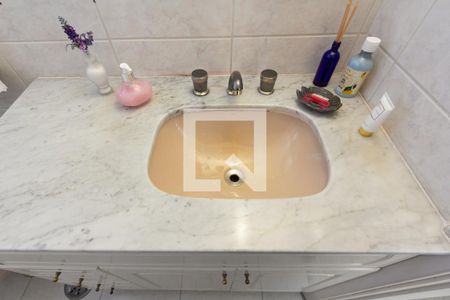 Banheiro  de apartamento à venda com 3 quartos, 97m² em Vila Olímpia, São Paulo