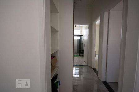 Corredor de apartamento à venda com 2 quartos, 81m² em Tijuca, Rio de Janeiro