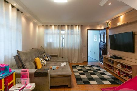 Casa à venda com 299m², 2 quartos e 2 vagasSala