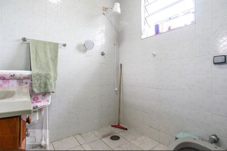 Casa à venda com 299m², 2 quartos e 2 vagasBanheiro da Suíte