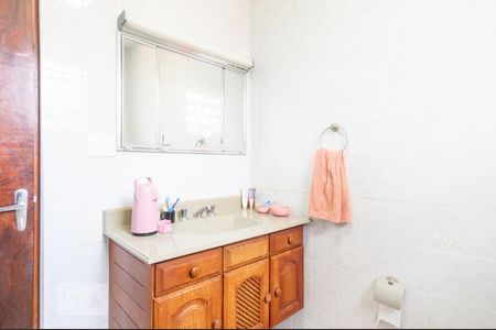 Casa à venda com 299m², 2 quartos e 2 vagasBanheiro