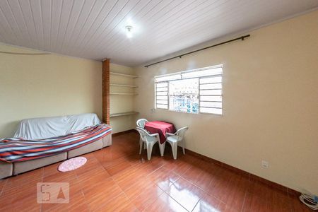 Quarto de kitnet/studio para alugar com 1 quarto, 30m² em Carlos Prates, Belo Horizonte