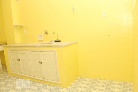 Apartamento para alugar com 129m², 3 quartos e sem vagaCozinha