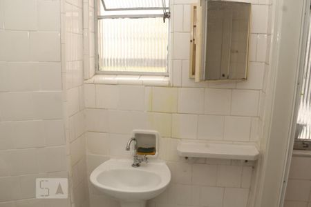 Apartamento para alugar com 129m², 3 quartos e sem vagaBanheiro de Serviço