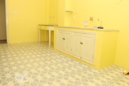 Apartamento para alugar com 129m², 3 quartos e sem vagaCozinha