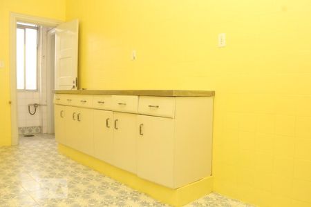 Apartamento para alugar com 129m², 3 quartos e sem vagaCozinha