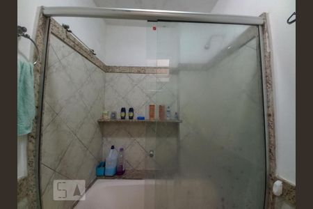 Apartamento à venda com 109m², 3 quartos e sem vaga Apartamento à venda com 109m², 3 quartos e sem vagaBanheiro 2
