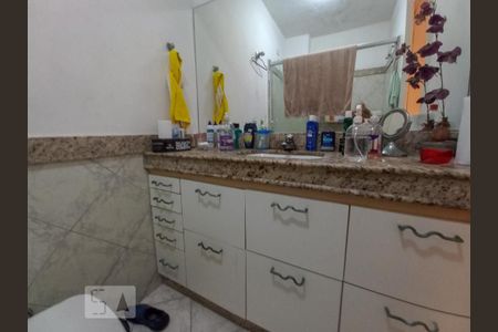 Apartamento à venda com 109m², 3 quartos e sem vaga Apartamento à venda com 109m², 3 quartos e sem vagaBanheiro 2