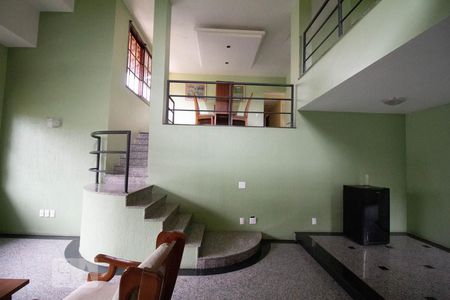Sala de casa de condomínio à venda com 4 quartos, 443m² em Itaipu, Niterói