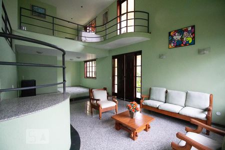 Sala de casa de condomínio à venda com 4 quartos, 443m² em Itaipu, Niterói