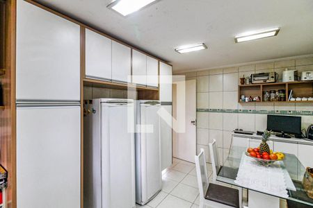 Casa à venda com 400m², 4 quartos e 3 vagas Casa à venda com 400m², 4 quartos e 3 vagasCozinha