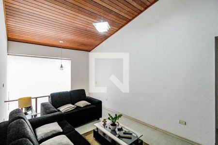 Casa à venda com 400m², 4 quartos e 3 vagas Casa à venda com 400m², 4 quartos e 3 vagasSala de TV