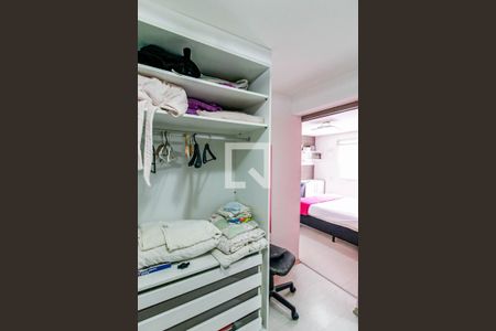 Casa à venda com 400m², 4 quartos e 3 vagas Casa à venda com 400m², 4 quartos e 3 vagasSuíte 2