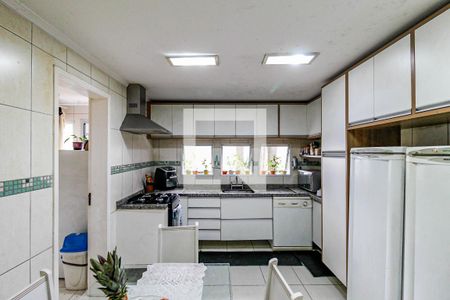 Casa à venda com 400m², 4 quartos e 3 vagas Casa à venda com 400m², 4 quartos e 3 vagasCozinha