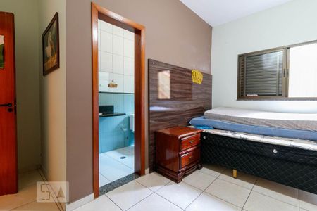 Casa à venda com 250m², 4 quartos e 3 vagasQuarto 2