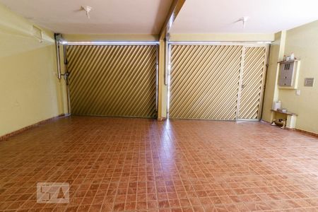Casa à venda com 250m², 4 quartos e 3 vagasGaragem