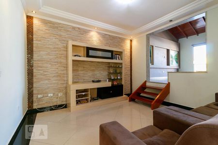 Sala 1 de casa para alugar com 4 quartos, 250m² em Jardim Nordeste, São Paulo